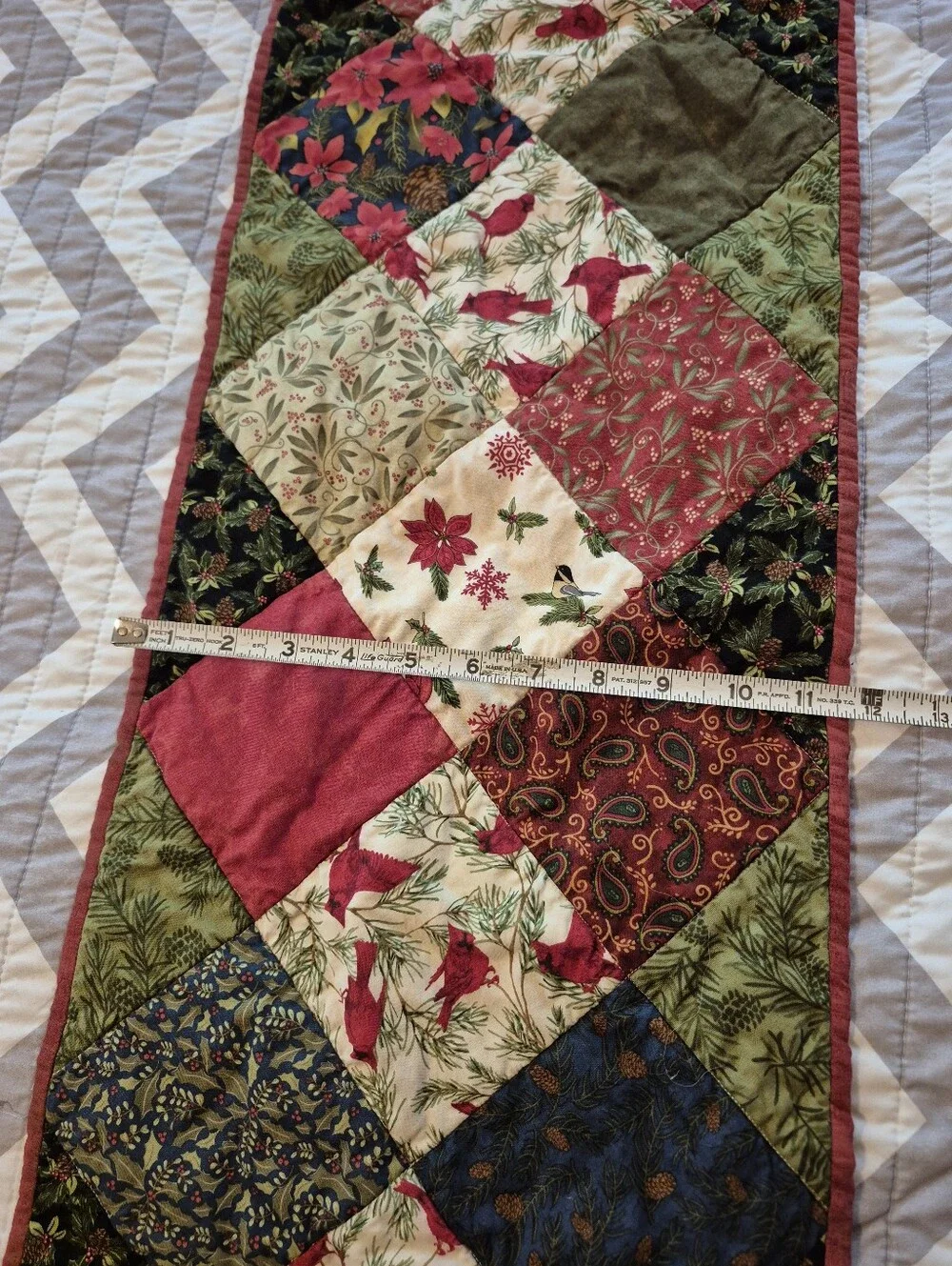 🌿5/$25 Quilted Christmas Cardinal Tablerunner